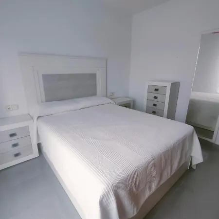 Apartment Junto Cala Ferris